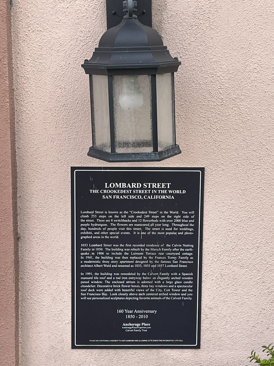 lecture_mindset's tweet photo. What a fantastic experience visiting Alcatraz. Followed by a trek up to Lombard street and finishing with dinner @HardRock 🎸🤘 https://t.co/5lb4I9F5ic