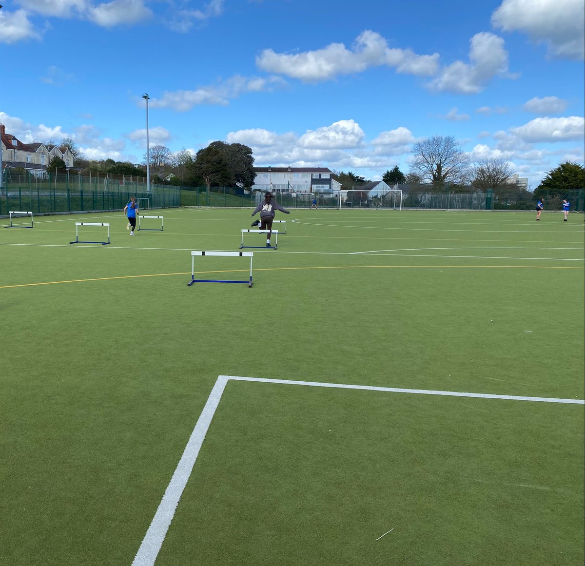 It’s been good to see pupils attending extra-curricular activities in the Health & Wellbeing AoLE this week 👍 Same again next week: Monday - Cricket Year 7&8. 🏏 Tuesday - Athletics for all pupils. 🏃‍♂️🏃‍♀️ Tuesday - Cricket Year 9&10. 🏏 #bluewave 🔵⚪️