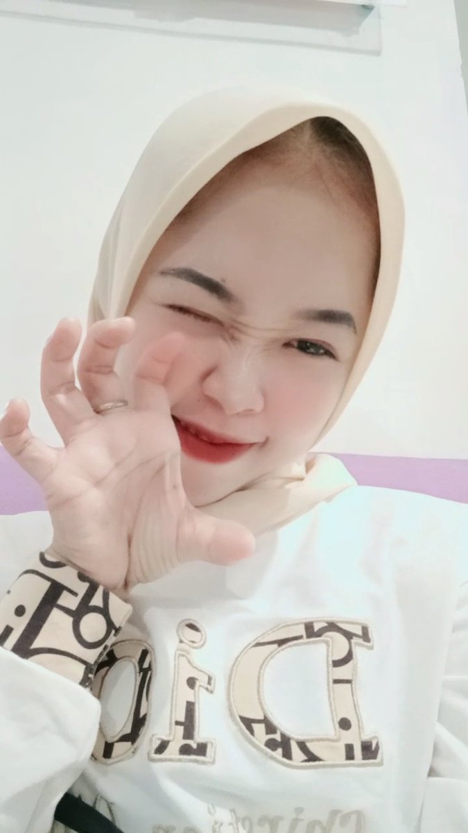 devaastria1's tweet image. 