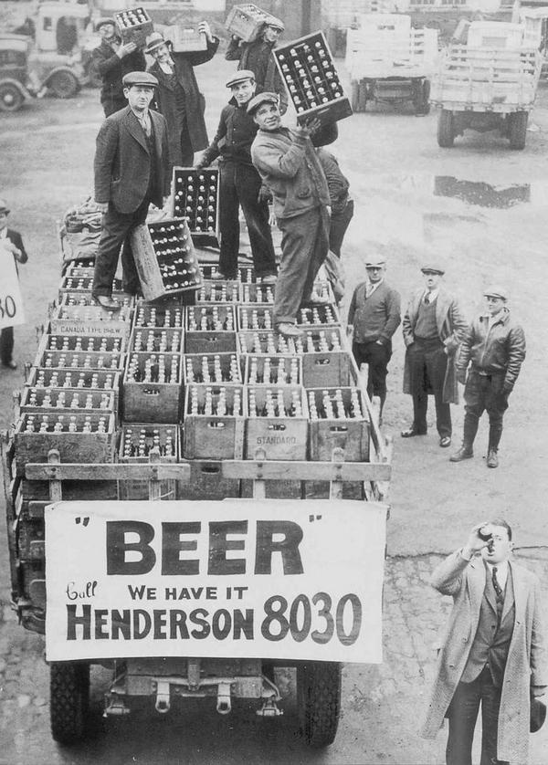 A thirsty Clevelander takes a deep gulp of beer with the end of Prohibition in 1933. #ThrowbackThursday!! ⏰️ 🖤 🔥!!