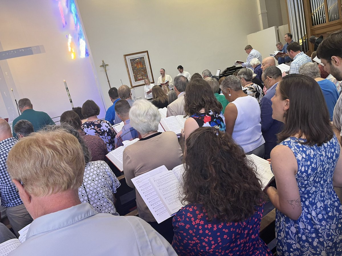 Alumni Day Eucharist Service

facebook.com/share/v/GguiG5…