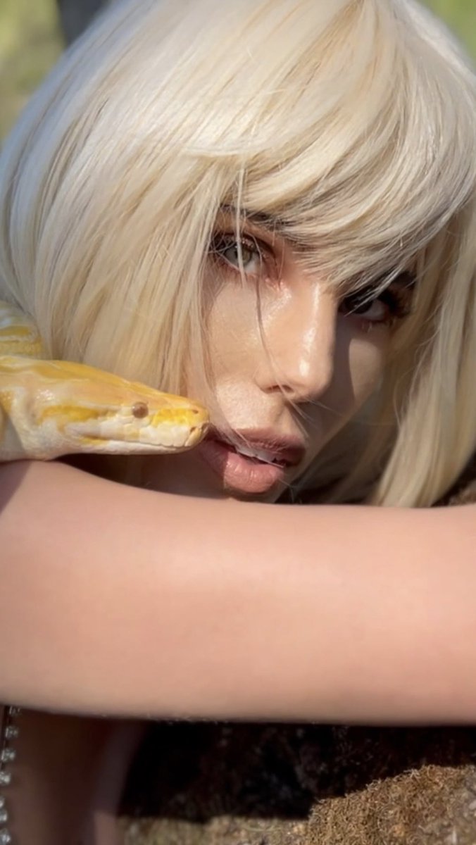 i’m your SLAVE in 1 sleep!

NEW MUSIC out TOMORROW this FRI 19th April 😍🌈🥰

pre-save link lnk.to/CaraFrewSlave

#newmusic #outsoon