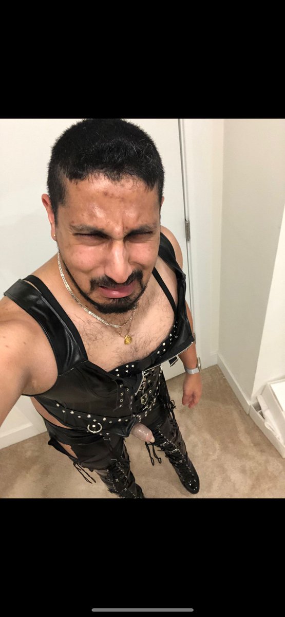 xposedafterdark's tweet photo. Look at @leatherfucker_ 

Crying at the utter destruction hot women like @meanmalx &amp; @taylorhearts_xx conflict on him 

Retweet share and comment for maximum ruin! 

He deserves it https://t.co/YYL9oKAnMy