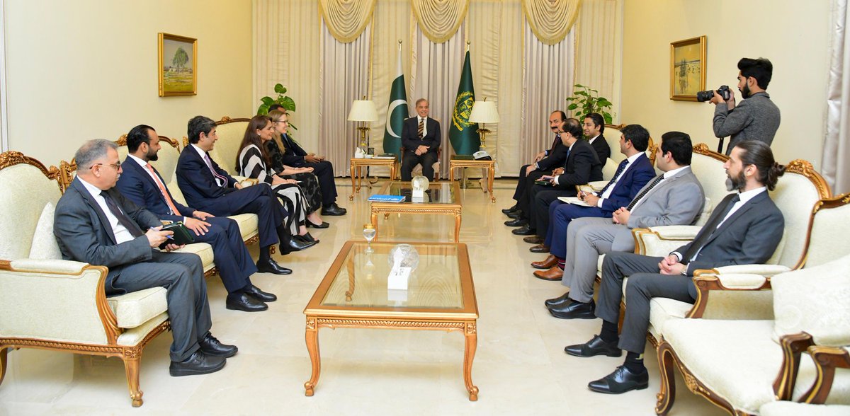 Islamabad: A delegation of UNICEF calls on Prime Minister Muhammad Shehbaz Sharif on 18 April 2024.