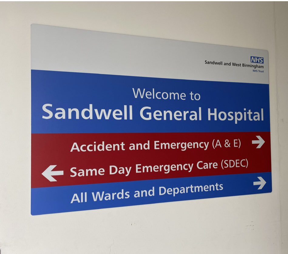 salterscottj's tweet image. Spent a fabulous few hours this afternoon @SWBHnhs inside our ED &amp;amp; SDEC on our Sandwell site talking to our patients &amp;amp; staff about the up &amp;amp; coming changes when @MidlandMetUH opens later this year. Lots of positive feedback with a few concerns which we will be feeding back.