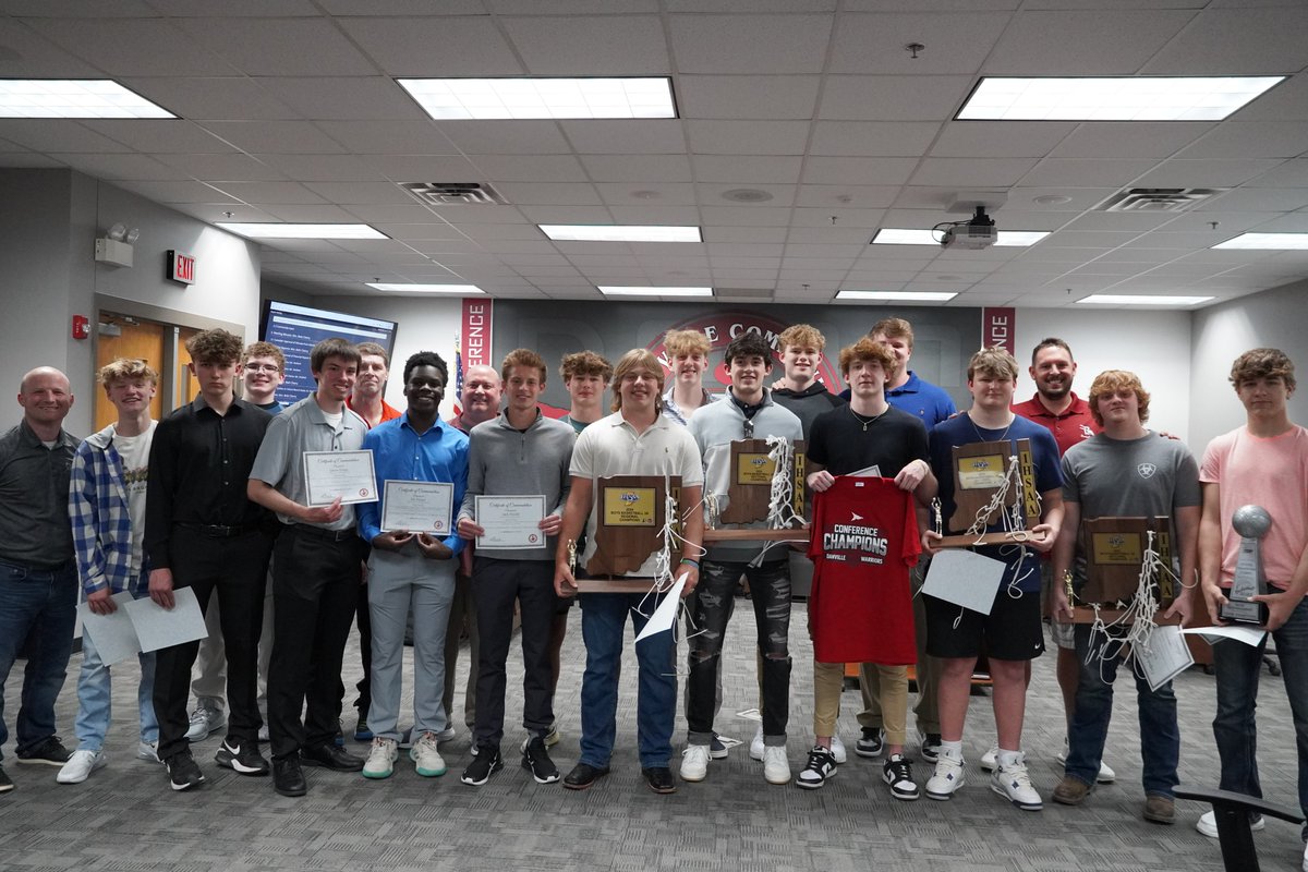 Our Boys' Basketball Team had an amazing season, and their hard work was recognized at this month's Board Meeting! Coach Barber had nothing but amazing things to say about these boys, and we know that great things are coming in their future, both in and out of the classroom.