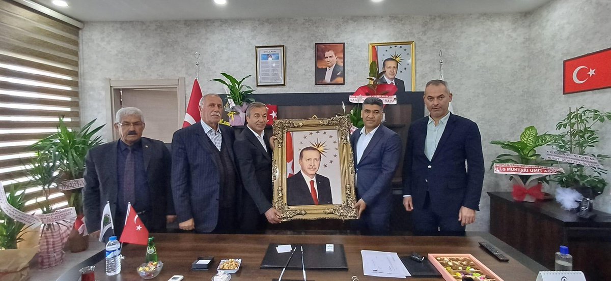 guvendemirel76's tweet photo. Bugün Aralık, Karakoyunlu, Tuzluca, Melekli ve Hoşhaber Belediye Başkanlarımızı ve Belediye Meclis Üyelerimizi ziyaret ederek hayırlı olsun dileklerimizi ilettik. 

Belediye Başkanlarımıza ve meclis üyelerimize başarılar diliyorum. https://t.co/j3XaozI17J