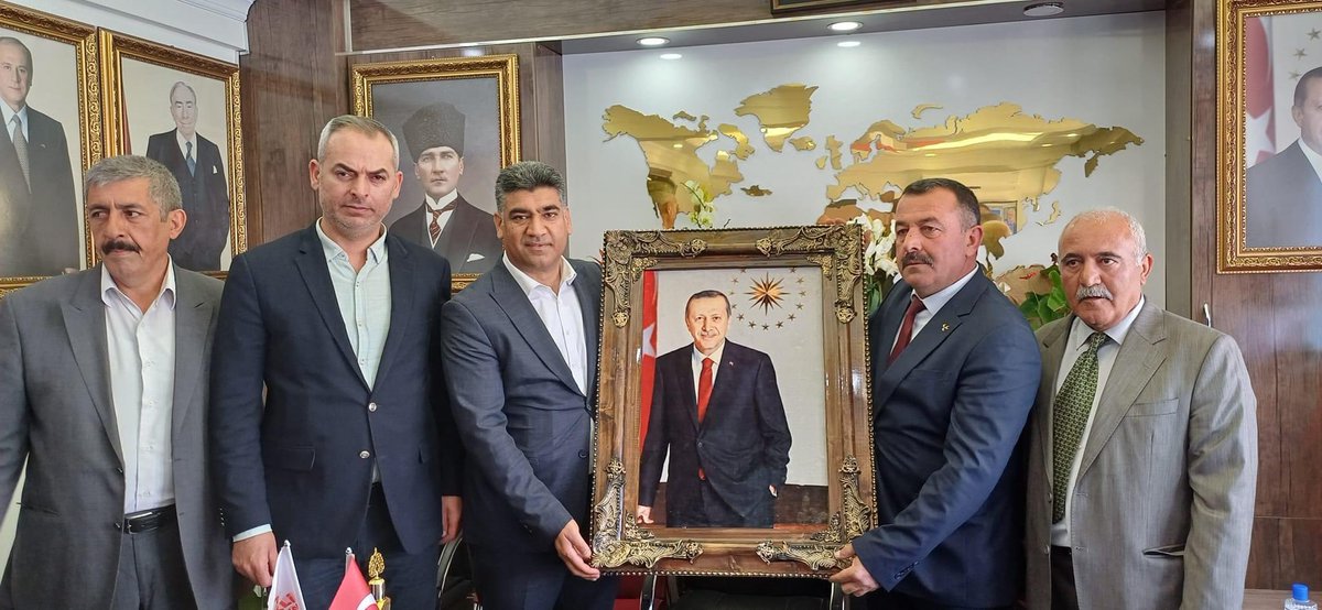 guvendemirel76's tweet photo. Bugün Aralık, Karakoyunlu, Tuzluca, Melekli ve Hoşhaber Belediye Başkanlarımızı ve Belediye Meclis Üyelerimizi ziyaret ederek hayırlı olsun dileklerimizi ilettik. 

Belediye Başkanlarımıza ve meclis üyelerimize başarılar diliyorum. https://t.co/j3XaozI17J