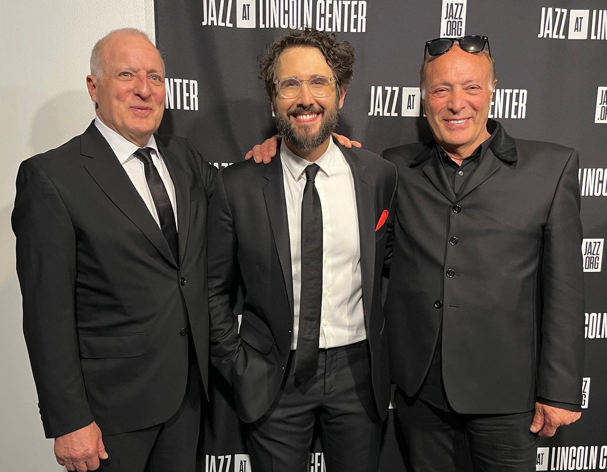 Josh Groban hosted Jazz at Lincoln Center’s tribute to Tony Bennett last night in NYC and Tony’s sons Daegal and Danny presented him with one of Tony’s signature red pocket squares that Josh wore for the evening and said “he will cherish forever.”