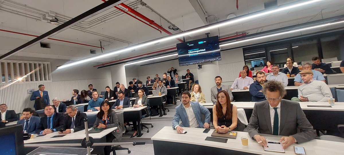 transmisoras's tweet photo. 👉Hoy realizamos nuestra primera jornada de ciberseguridad, desafíos de un tema estratégico para el sector eléctico, junto a autoridades y expertos que abordaron este tema crucial para el futuro del sector eléctrico. https://t.co/rordYk2959