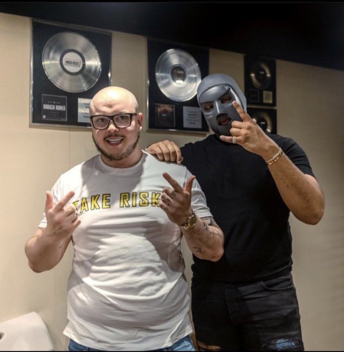 MusicConnoisseu's tweet photo. M HUNCHO &amp; POTTER PAYPER TAPE INCOMING 😭🔥

THIS IS FOR THE STREETS https://t.co/NS0ETCmI7P
