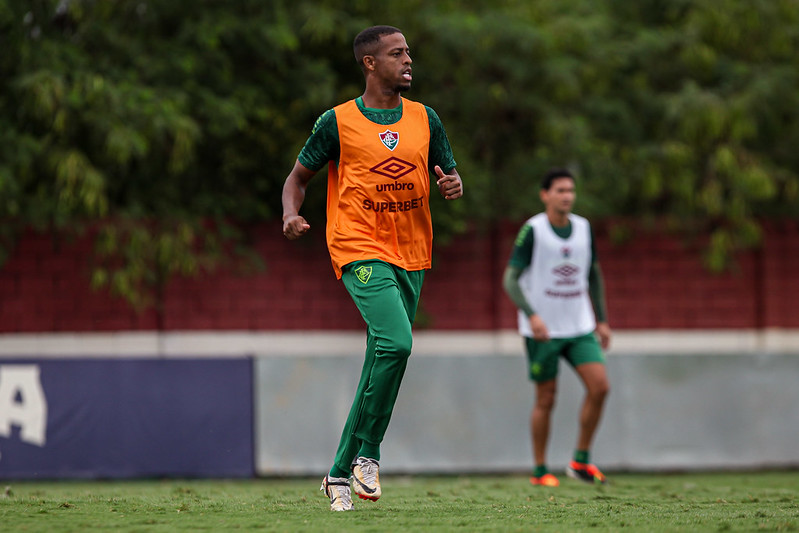 Recuperado de lesão, o atacante Keno voltou a treinar com o elenco no CT Carlos Castilho. 📸: Marcelo Gonçalves/Fluminense F.C