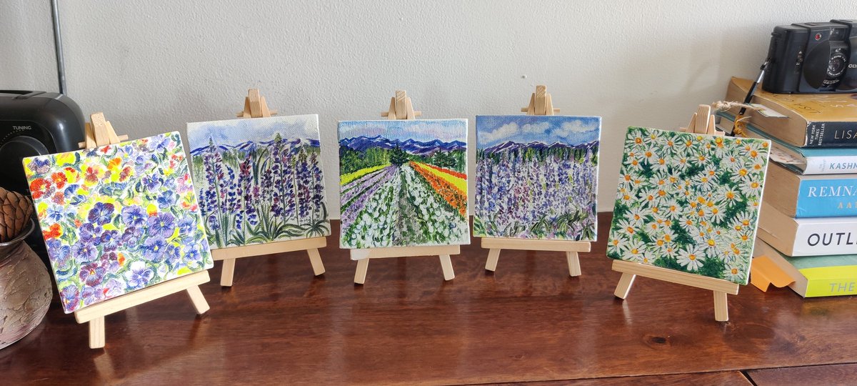 TArtreet's tweet photo. Acrylic painting of flowers on mini canvas board (4"by 4").
Pansies daisies ,tulips , sunflower, lupin
#Flowers #acrylicpainting  #tulips #daisies #pansies #floral #spring https://t.co/mLwam6JqQd