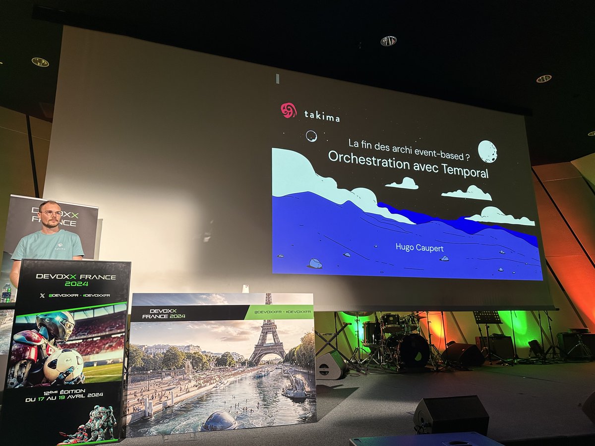 Une idylle faite pour durer : <a href="/HCaupert/">Hugo CAUPERT</a>  et <a href="/temporalio/">Temporal</a> 💓, c'était à 13h30 au <a href="/DevoxxFR/">DevoxxFR</a>. Leur leitmotiv : simplifier votre code en éliminant toute la plomberie superflue. Un orchestrateur de workflow qu'on adore.