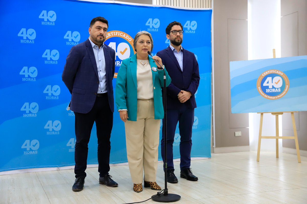 🟢Ministra @jeannette_jara; el subsecretario del Trabajo, Giorgio Boccardo; y el director del Trabajo, Pablo Zenteno, aclaran aspectos sobre la implementación y la proporcionalidad de la reducción de la jornada laboral contemplada en la Ley de #40Horas.