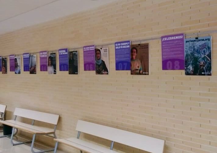 Siguen nuestras exposiciones en centros educativos. En esta ocasión en el IES Cabanyal MUJERES EN LUCHA @AmnistiaCV