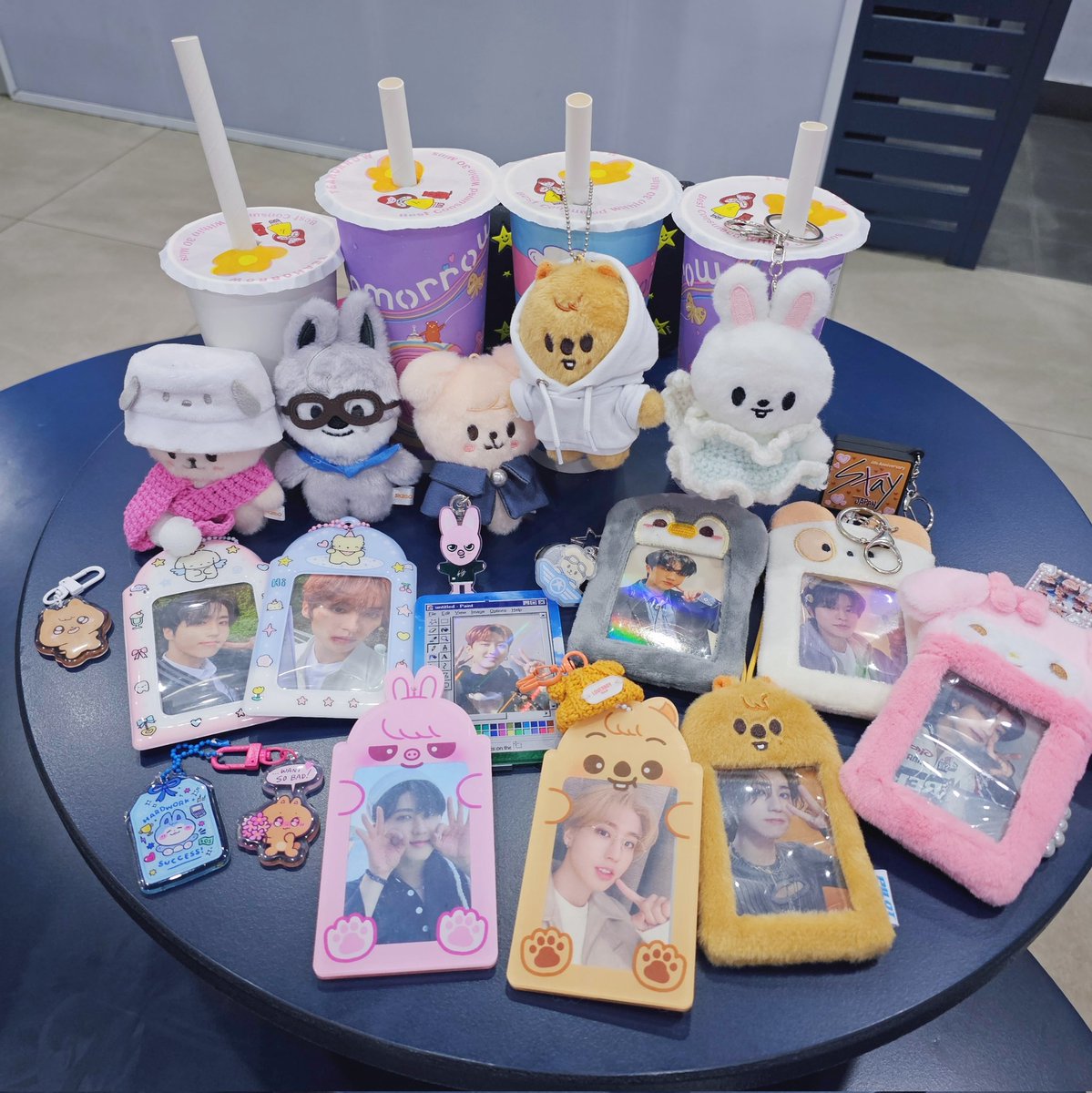 weeeeeeee babies outing 🤍