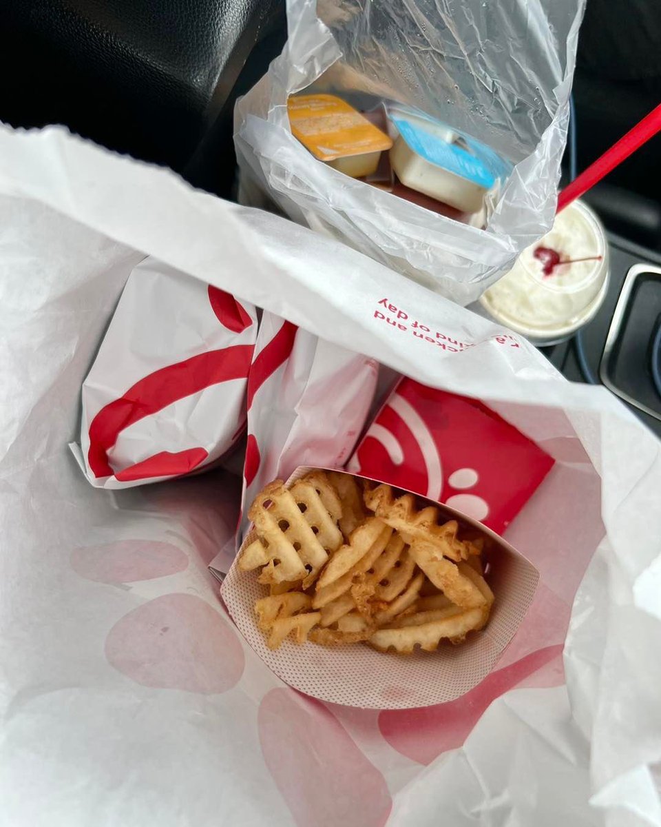 POV: you’re helping yourself to a couple of waffle fries on the ride home. 😋