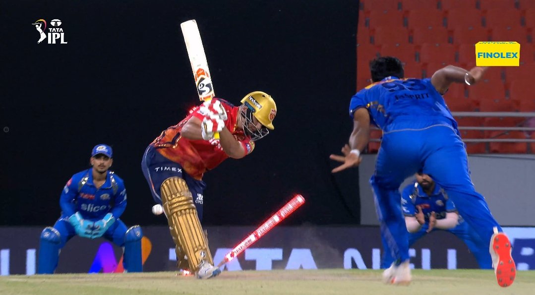 iamsusindhar's tweet photo. There are bowlers and there is Bumrah 🛐❤️‍🔥 https://t.co/a5BBwVgE2R