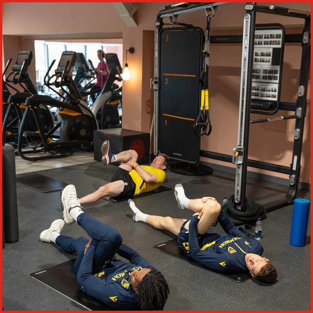 👀 @OUFCOfficial's gym training at @BicHotelSpa! 🏋️‍♀️⚽️

During their training sessions the team can take advantage of all the facilities on offer, including our equipment in their state-of-the-art Matrix gym.

📸  @BicHotelSpa

#OUFC #MatrixFitness #OxfordUnitedFC
