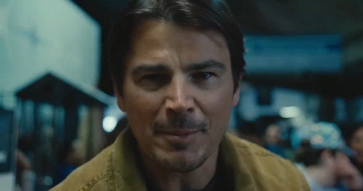 Josh Hartnett in M. Night center focus dialogue shots we are SO back