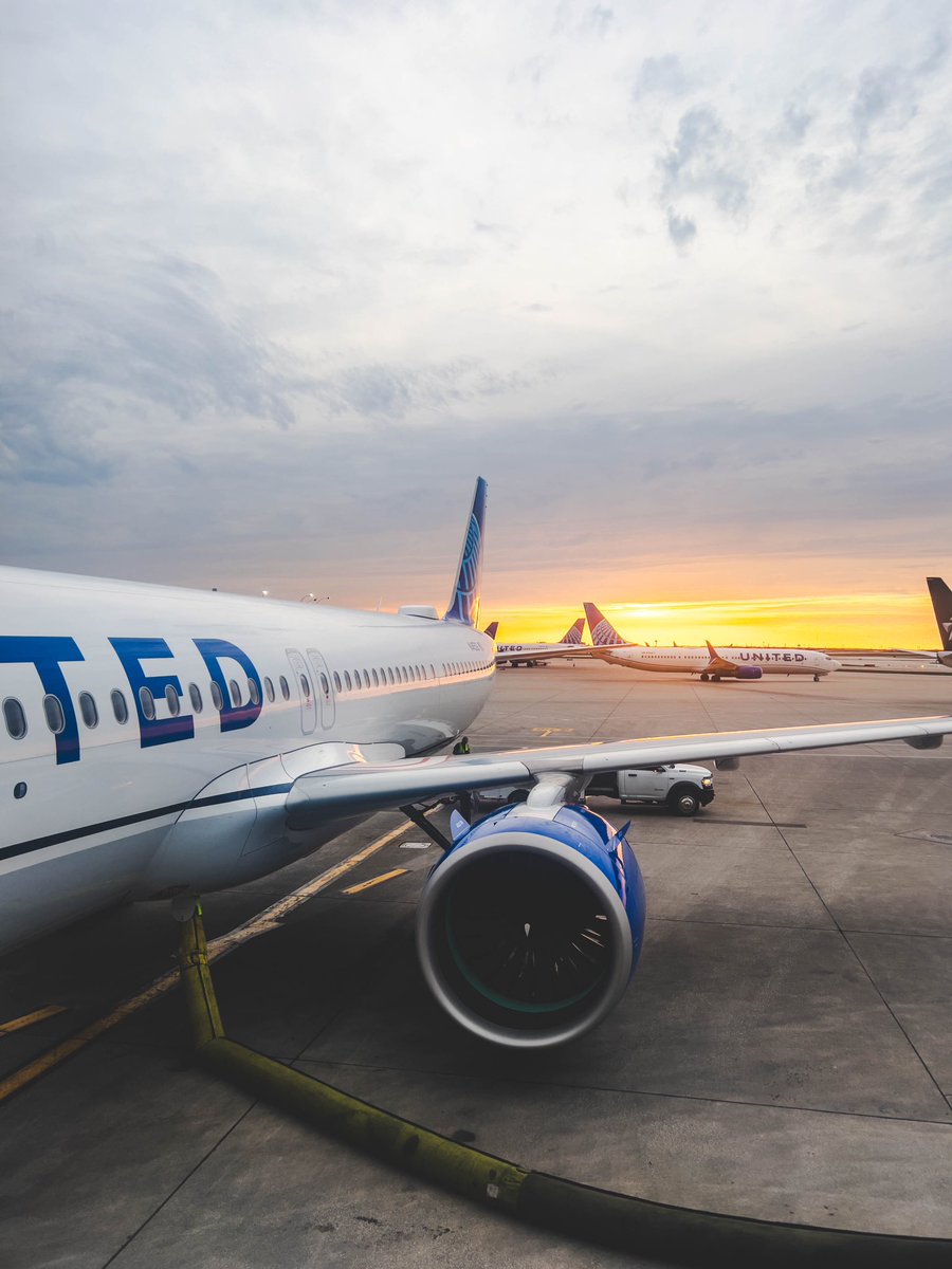 A NEO kind of sunset. #aviation #avgeek #aviationphotography