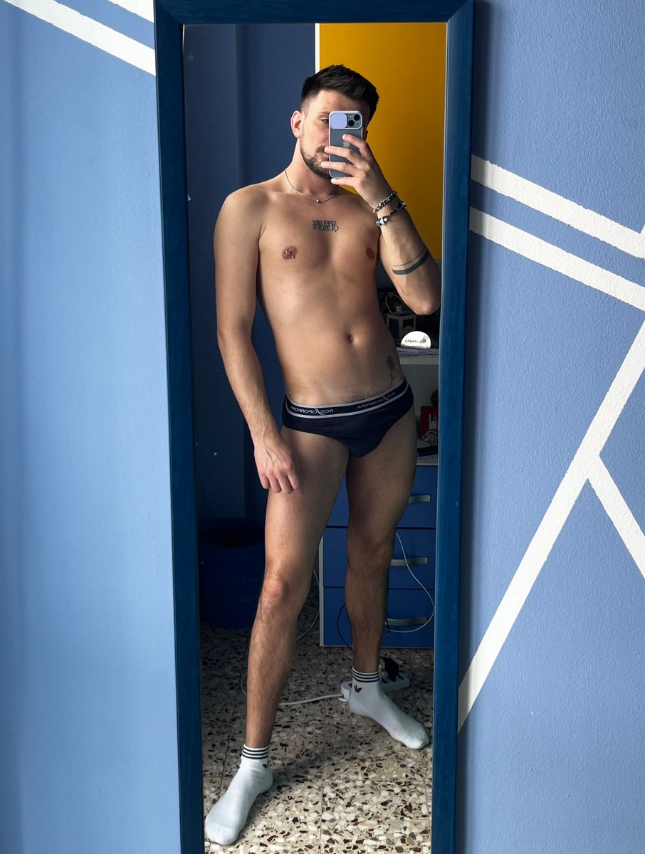😈
