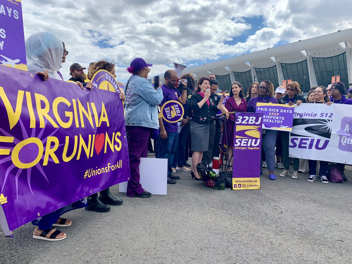 NOW — @Reagan_Airport, @Dulles_Airport service workers who are constantly exposed to illnesses and germs while doing physical labor are out here to demand @MWAAHQ enact a policy ensuring airport contractors provide basic benefits on the job to protect their health and their