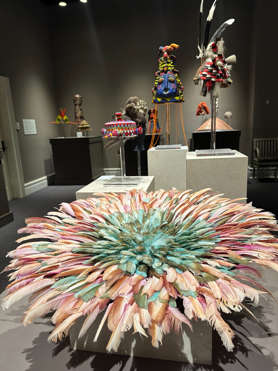 Fashion, storytelling and heritage go hand in hand. @HistoryMobile newest exhibit, 'The Global Language of Headwear' is dedicated to showcasing traditions from over 42 different cultures through headwear. Check out this exhibit before it closes in June.