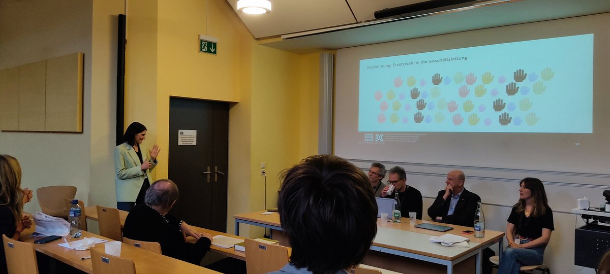 Die Zukunft ist auch da: <a href="/sina_jb/">franklin</a>, <a href="/laAut/">Ulla Autenrieth</a>, <a href="/Colette_Schneid/">Colette Schneider S.</a>, J. Chariat in @sgkm GL- + Vorstand gewählt