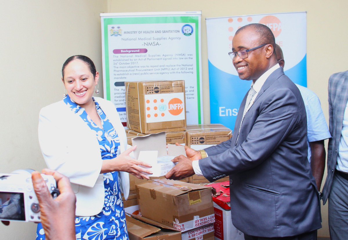 UNFPASierraleon's tweet image. Today, we handed over a shipment of 2.5 million condoms to the Ministry of Health through Deputy Minister Dr Senessie.

This support will contribute to preventing unintended pregnancy, #HIV &amp;amp; #STIs as part of our mission to ensure universal access to sexual &amp;amp; rep health &amp;amp; rights.