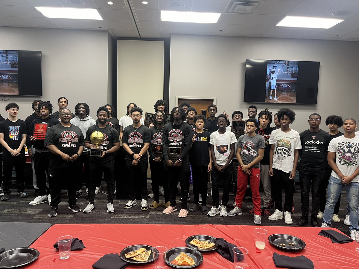 Harker Heights Knights Boys Basketball🛡️⚔️ tweet media