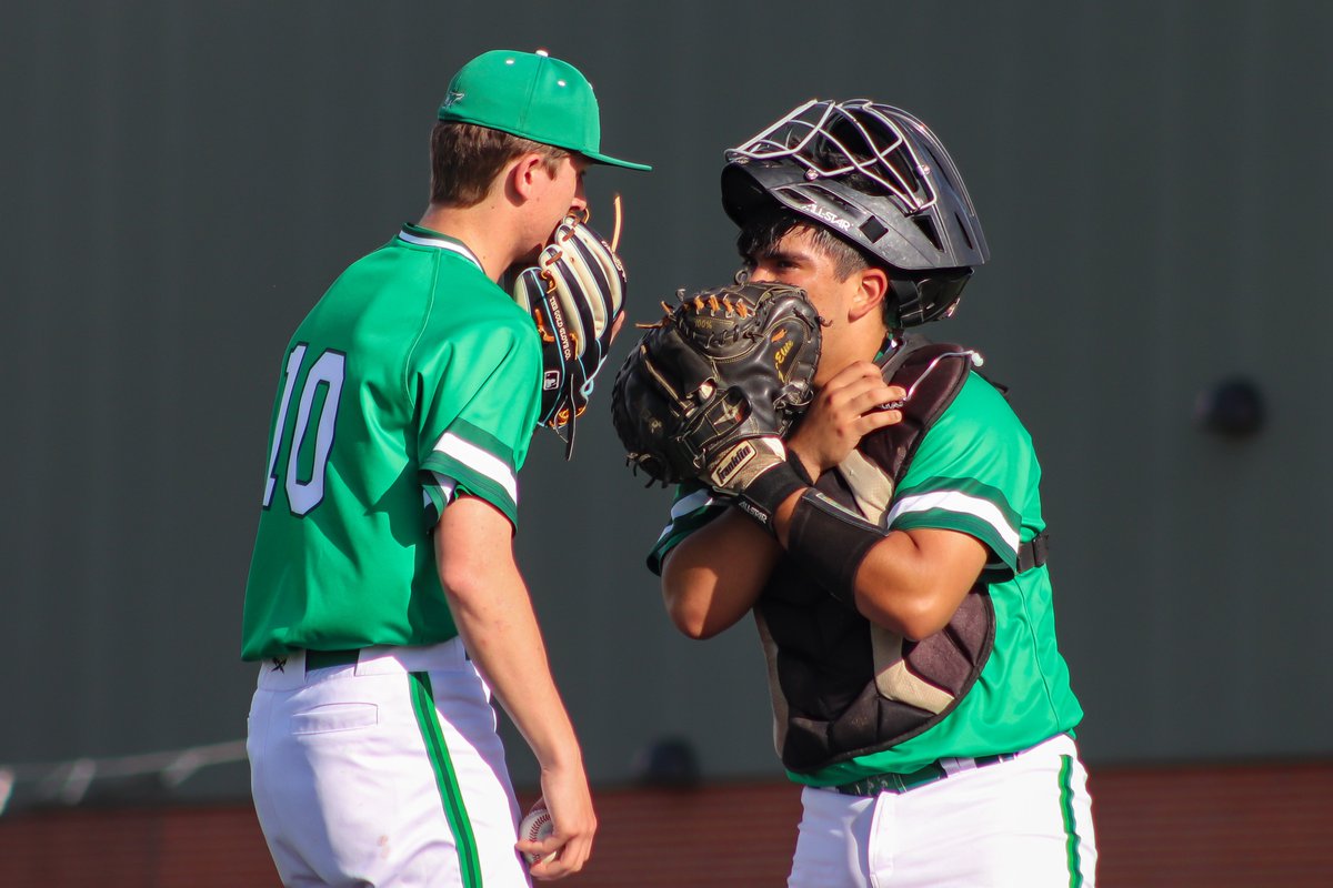 Not sure what they're talking about, but everyone knows these <a href="/MasonHSBaseball/">Mason Comets Baseball</a> are good. Rumor has it, they're talking about the surprise birthday party they're planning for <a href="/CoachCBly/">Curt Bly</a> 
Great 📷 by <a href="/LilyHallerr/">Lily Haller</a>