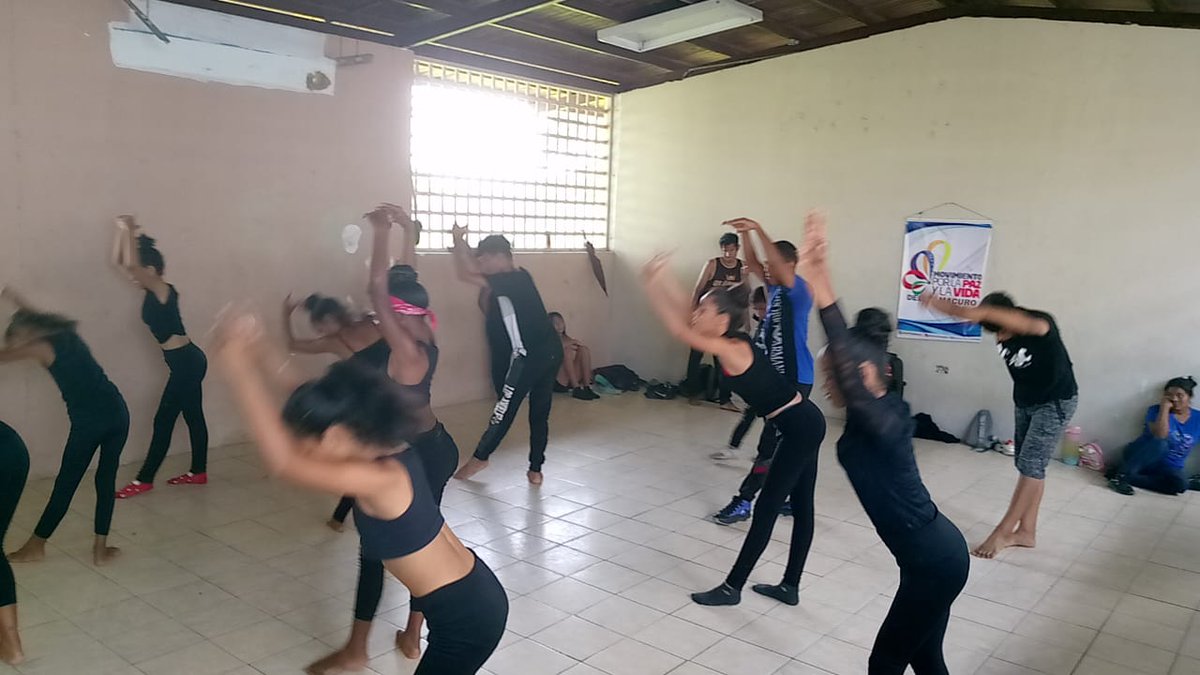 En Delta Amacuro Muevete por la Paz y la Vida y Corazón Urbano realizan actividades en el mes de la Educación especial. Danzas, bailes y coreografías, impulsando el arte y la cultura como estilo de vida saludable y de formación a la muchachada. #BloqueoCero