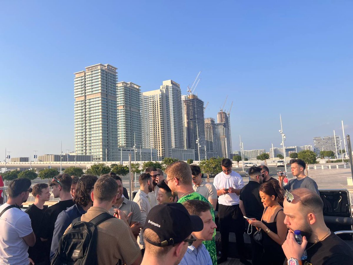 cookie3's tweet photo. 🛳️ Our KOLs joined us for an unforgettable yacht party in Dubai yesterday.  

It was amazing hosting and meeting our #Cookie3 frens IRL. 🍪

Here's a glimpse of all the fun 👀 

#Token2049 https://t.co/7Gn4p3myKT