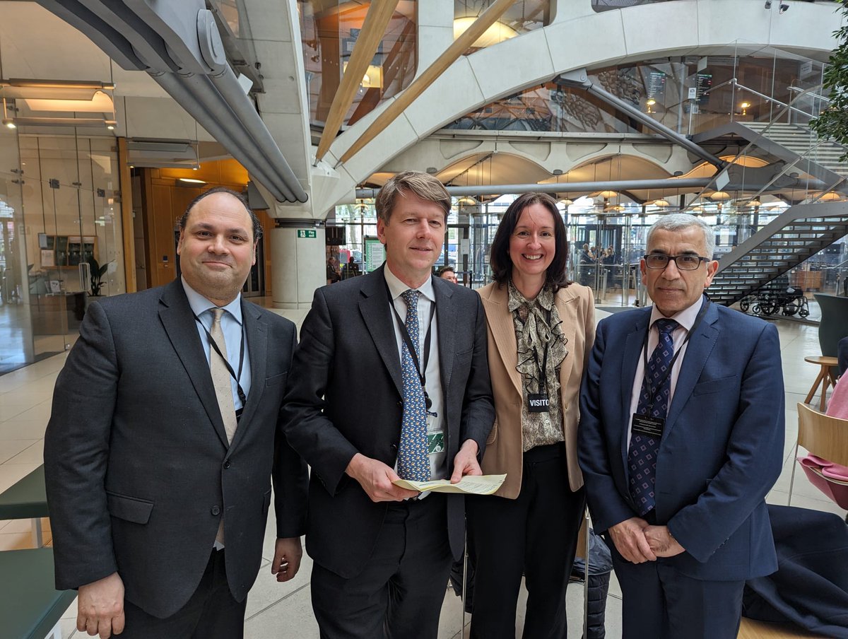 Our CEO @dianajbeech and @londonchamber CEO Karim Fatehi MBE met with @WalkerWorcester yesterday to discuss the impact any changes to the graduate route would have for #LondonHE and business. Read our letter on this topic below👇 londonhigher.ac.uk/resource/londo…