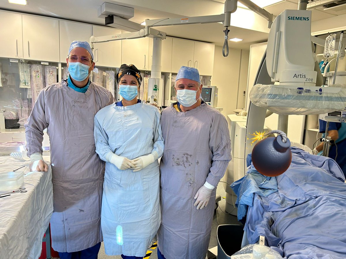 spautasso79's tweet photo. Today we ve performed a Percutaneous transhepatic holmium laser lithotripsy for cholecystolithiasis !  💪🏻 gracias por la confianza Dr Sergio Lucino. Instituto Oulton. https://t.co/3HsgKCcIYv