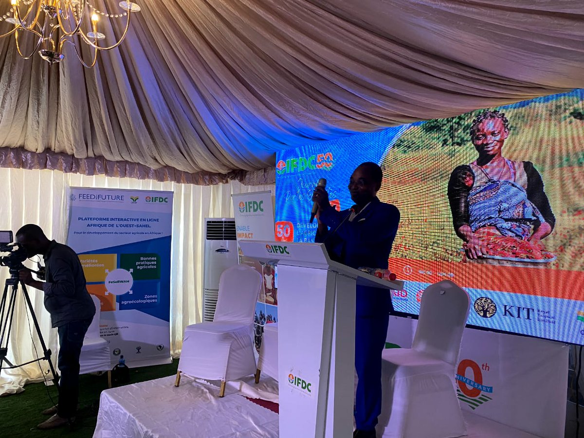 LERURAL2's tweet image. Fin de cette première journée portes ouvertes  de l'IFDC à Cotonou
Rendez-vous à :
👉Dassa-Zoumè du 19 au 21 Avril 
👉N'Dali du 23 au 25 Avril 
👉Djougou du 27 au 29 Avril

LE RURAL, parce que le monde agricole compte !

#IFDC #ACMA3 #Enabel #Care #Kit  #Royaumesdespaysbas #CORAF