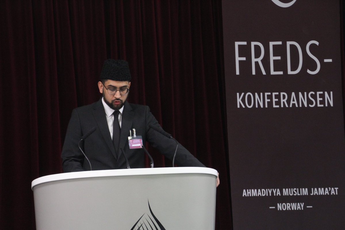 Imam Murabbi Musawer Shahid forteller kort om Ahmadiyya Muslimsk Trossamfunn og vår grunnlegger, Hadrat Mirza Ghulam Ahmad (as) #Fredskonferasen2024
