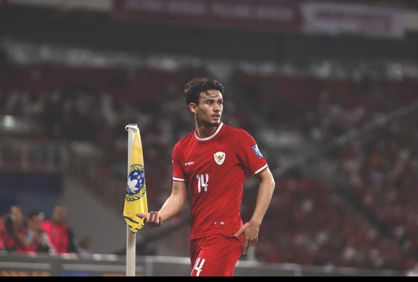 TENANG DAN TANGGUH

Meskipun tidak bermain di posisi aslinya, namun Nathan berhasil tampil apik untuk memutus serangan lawan dan menjaga kedalaman!

Tendangannya mampu dimanfaatkan Komang utk menciptakan gol kemenangan!