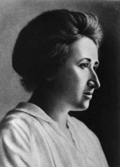 #OtD 18 Apr 1899 Rosa Luxemburg finished the introduction to her classic work, 'Reform or Revolution', in which she demolishes social democracy and explains why the working class cannot reform away exploitation and crises. More by and about Luxemburg here: shop.workingclasshistory.com/en-gb/collecti…