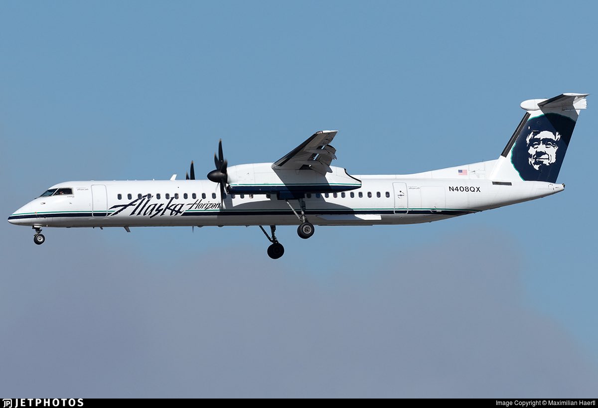 An Alaska Airlines Horizon Air Dash-8-Q400 seen here in this photo at Los Angeles Airport in December 2017 #avgeeks 📷- Maximilian Haertl