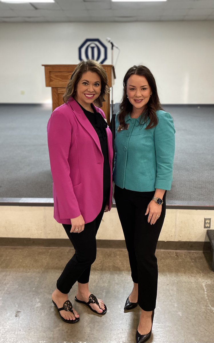 Thank you, Southern Boone Economic Development Council (SBEDC), for inviting #TeamDED's Acting Director Michelle Hataway to be the keynote speaker at the 2024 Community Leader Breakfast this morning. DED is grateful for partners like SBEDC that are #HelpingMissouriansProsper!