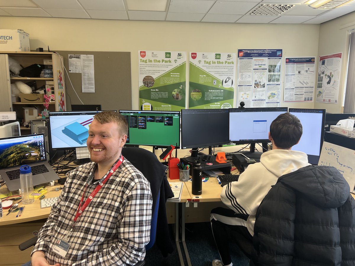 EimanKanjo's tweet image. Always a pleasure to meet the Engineering and Physical Sciences Research Council @EPSRC ICT team, especially when they visit us in #Nottingham and learn about the wonderful work carried out by our department and research groups. I thoroughly enjoyed discussing with the Head of…
