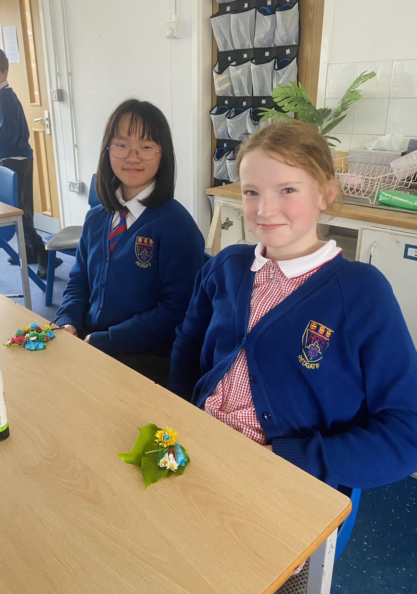 Y6Redgate's tweet image. During this afternoons art lesson we explored how art can be a part of our identity. After collecting different materials, Y6 made sculptures that expressed something about themselves. 🎨👩🏻‍🎨 #RCPart