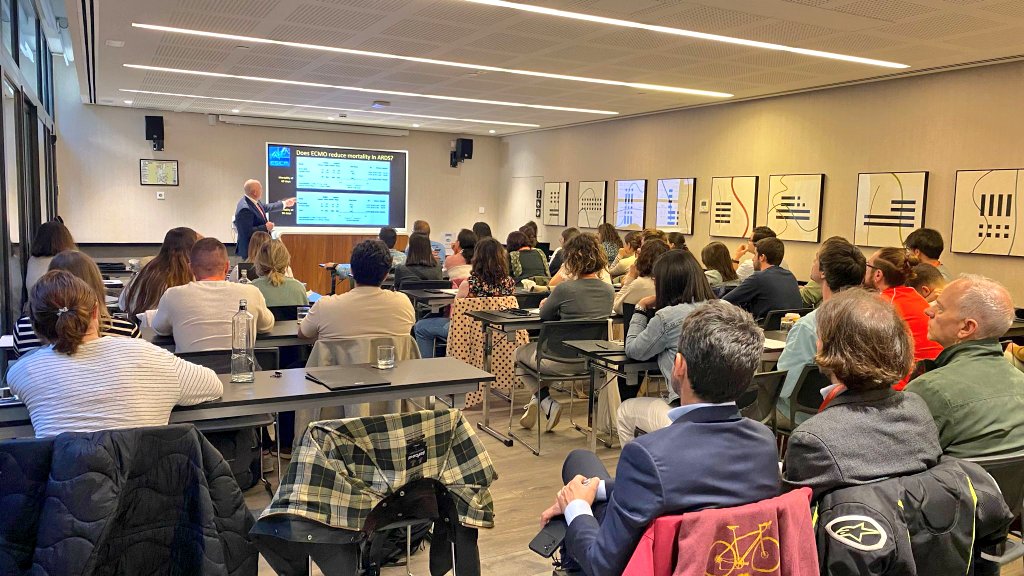 CriticsTauli's tweet photo. 🫁Durant els dies 17, 18 i 19 abril @CriticsTauli organitza la segona edició del curs #iVent, avui amb la col·laboració de @DomGrieco i @Luigi_ICM sobre optimització de PEEP i ARDS #iVent2024 @parctauli @I3ptT https://t.co/Z9jY0eKvze