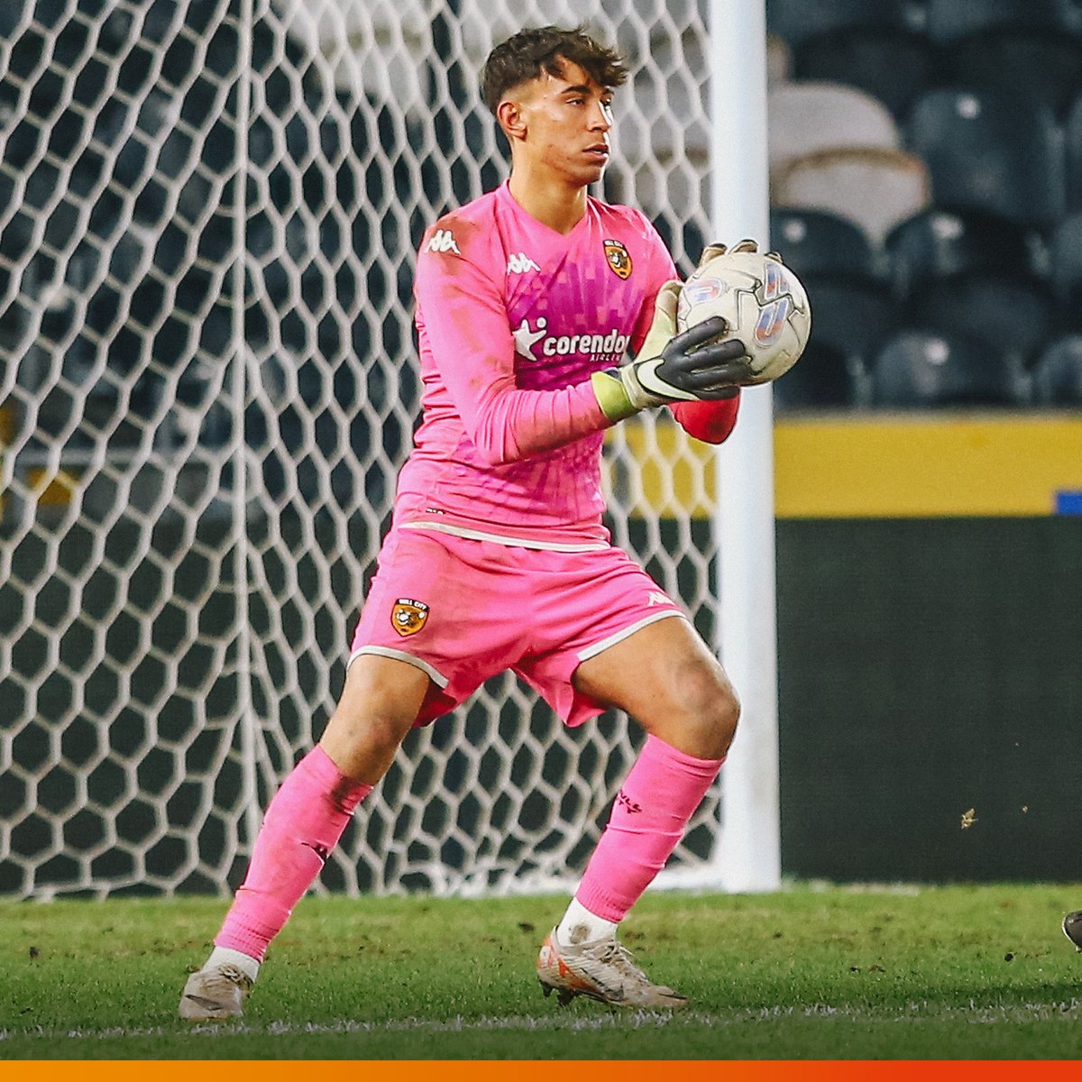 𝐌𝐀𝐓𝐂𝐇𝐃𝐀𝐘 The Under-18s welcome recently crowned PDL Cup Champions @MillwallAcademy to @BishopBurton for another exciting fixture in the #U18PDL! 📅 Saturday 20 April 2024 🏟️ Bishop Burton College 🕚 KO: 11am 🎟️ FREE 🐯 #hcafc #hcafcU18