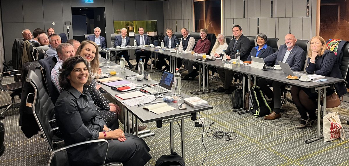 🌍A MS team led by MDA's Bill Cork returned this week from facilitating trade in #Benelux. Last year, MDA helped MS companies achieve $35M+ in int'l sales. Ready to go global? Visit: bit.ly/3O2hVWp 🌍Here 👇, the delegates attend an April 8 market briefing in Amsterdam.