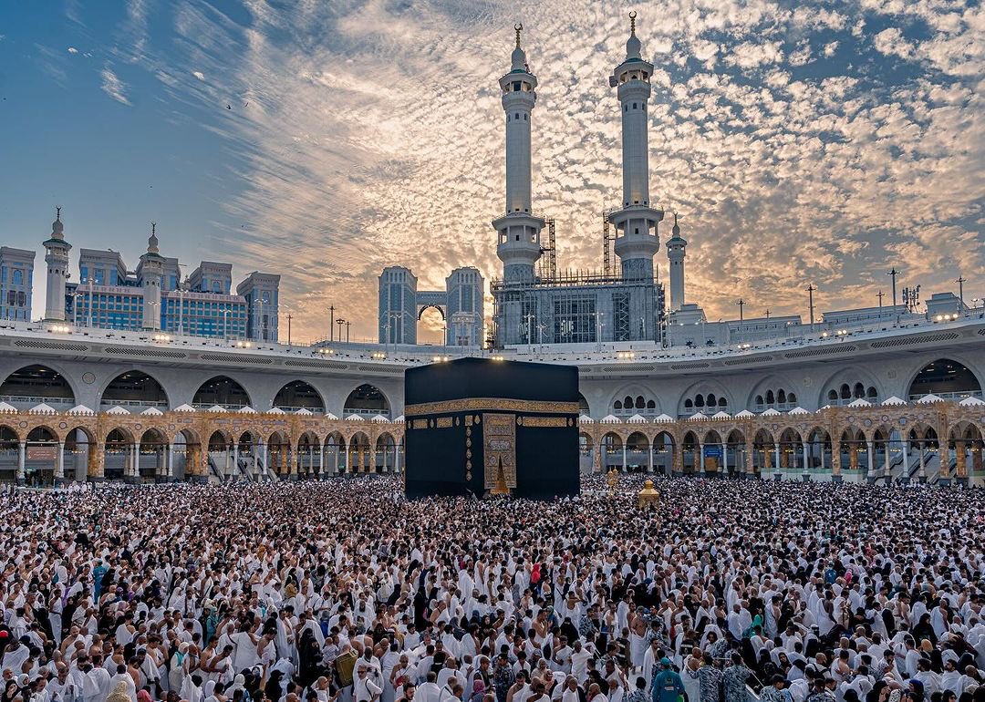 🕋 Mecca sous un ciel MAGNIFIQUE ✨