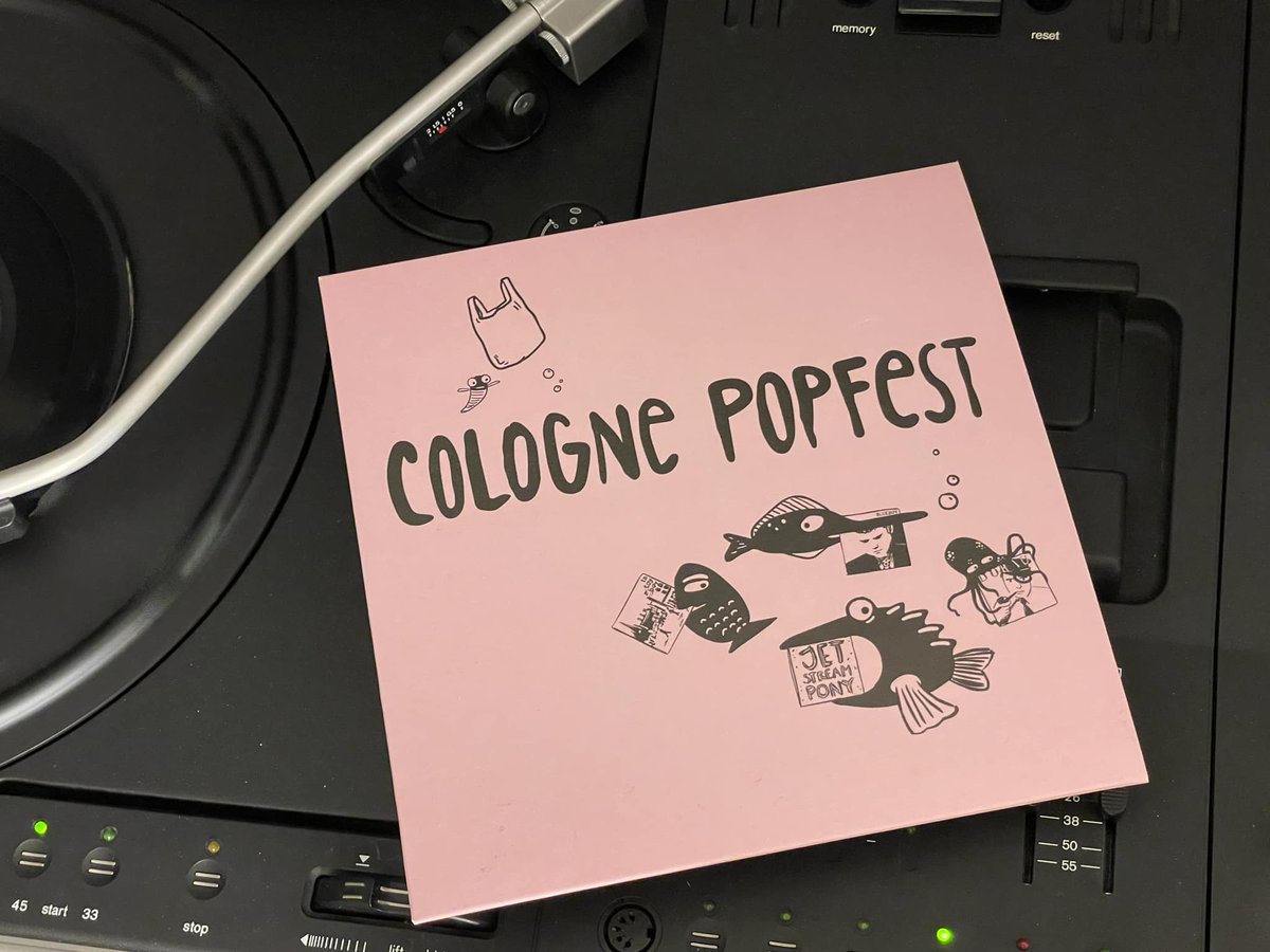We're SO excited about playing Cologne Popfest with @jetstream_pony tomorrow. Who's coming along?

There will also be a limited edition 7' single from Tokyo's Formosa Punk Records with exclusive songs from four of the bands including ourselves and Jetstream Pony!